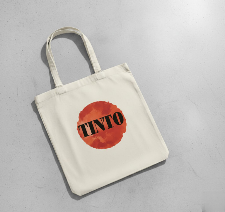 MOCKUP totebag stesa